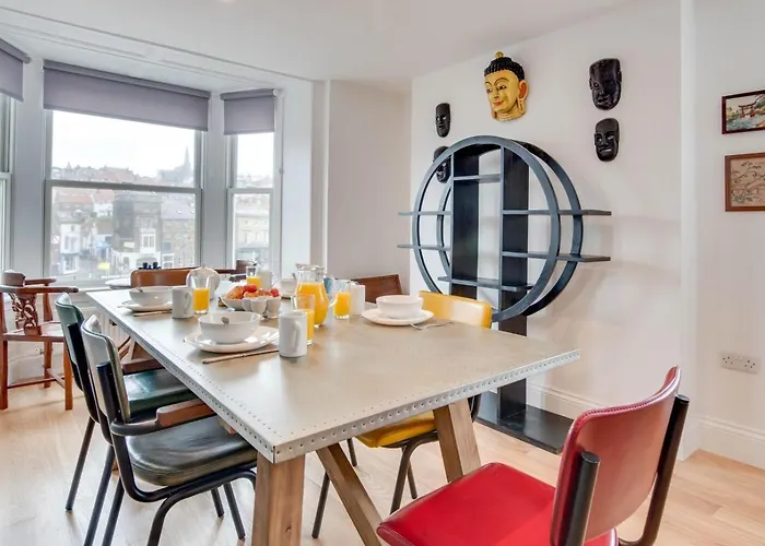 Apartment 2 Bed In Oc-w1012